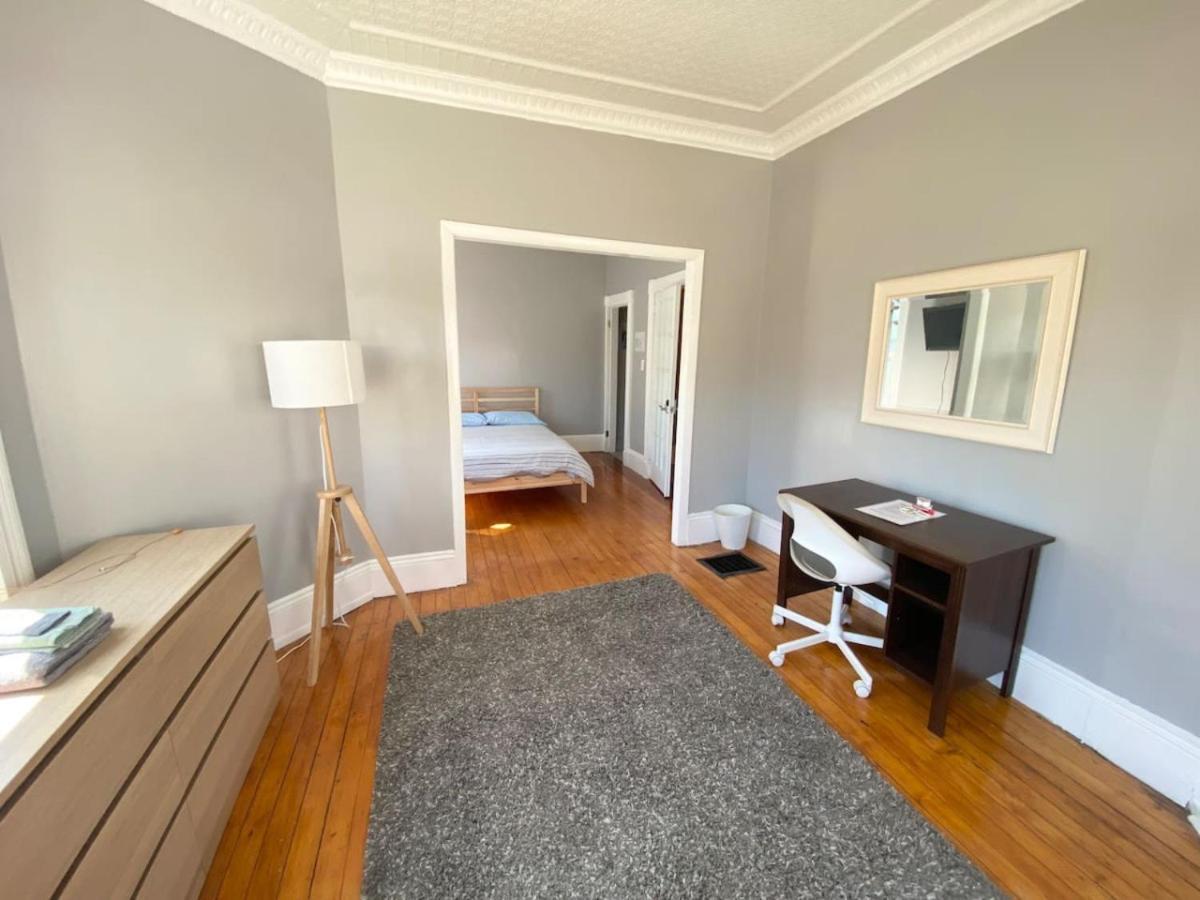 Spacious Room In Federal Hill Near Downtown With Shared Bathroom And Kitchen Providence Exterior photo